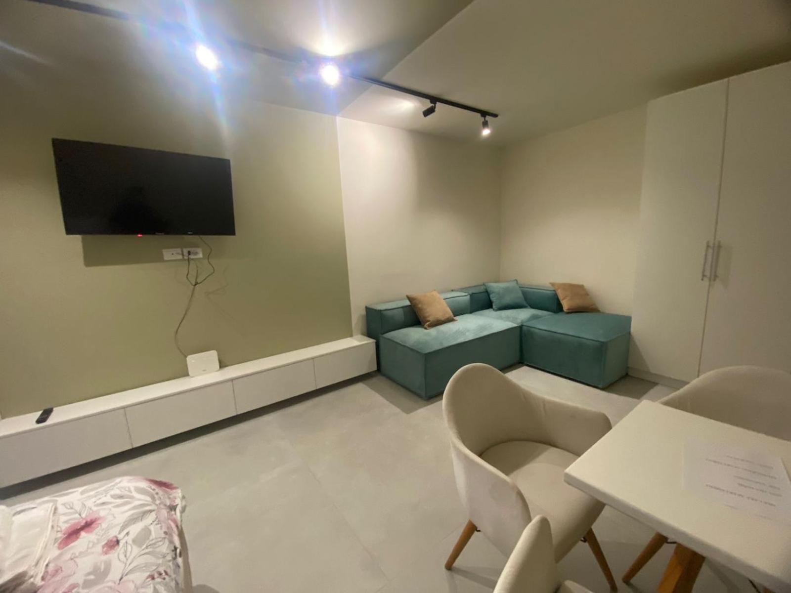 Mia Lake Apartament Tirana Zewnętrze zdjęcie